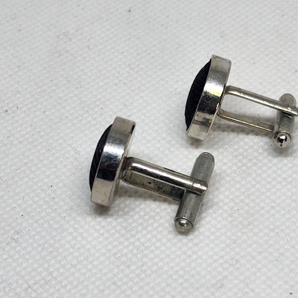 Vintage Men's Silver toned Toggle Back  Cuff link with Fabric Insert Panels - Picture 3 of 5